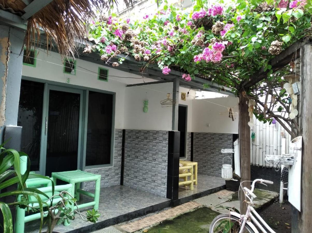 Pitara Homestay Gili Trawangan Esterno foto