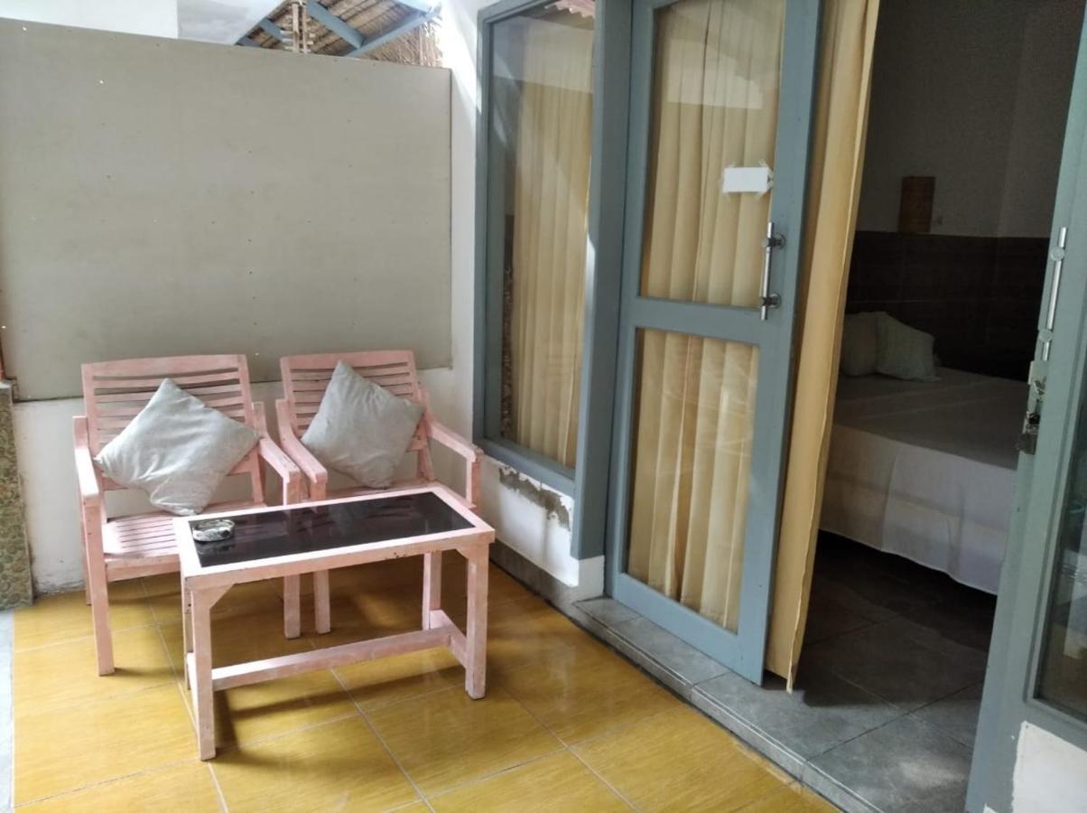 Pitara Homestay Gili Trawangan Esterno foto