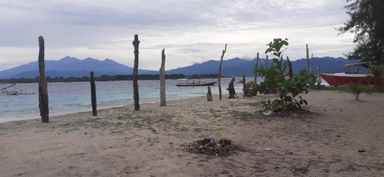 Pitara Homestay Gili Trawangan Esterno foto